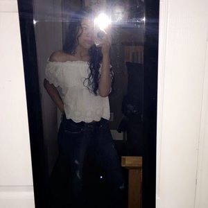 Meet your Posher, Cassandra